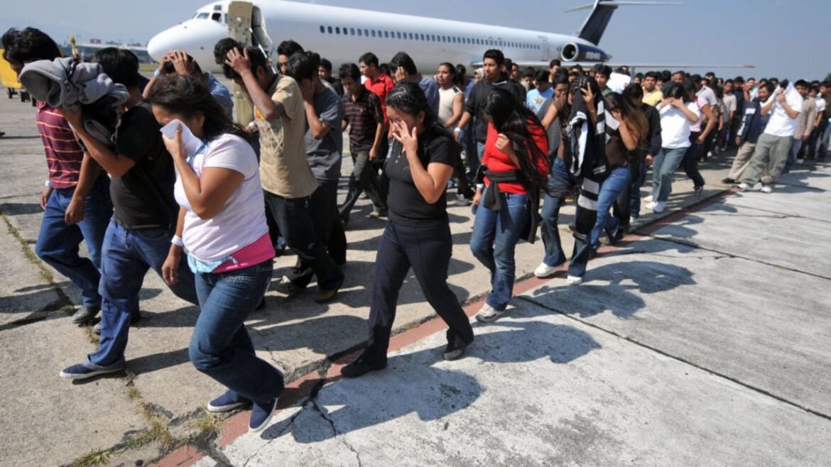 Más de 56 mil mexicanos han sido repatriados