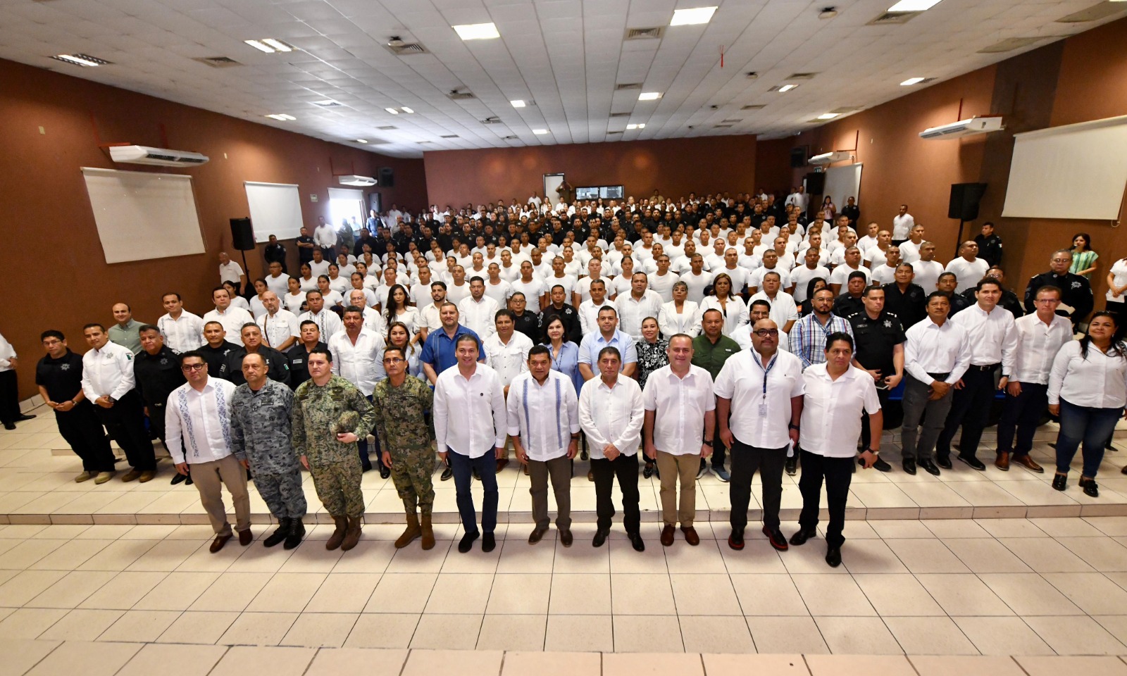 Ponen en marcha curso de formación inicial para cadetes de nuevo ingreso