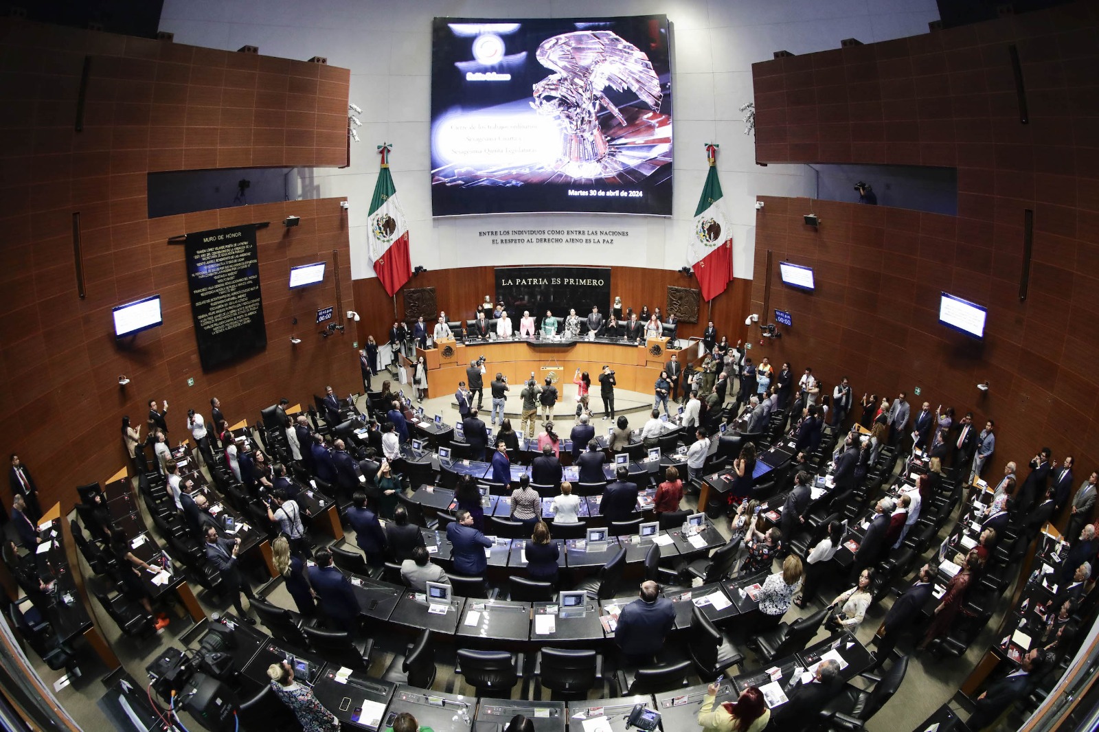 Senado en rezago y parálisis legislativa
