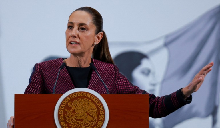Sheinbaum llama a la calma tras confrontación entre Noroña y senador de EE. UU.