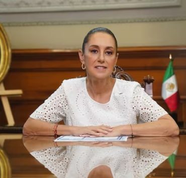 Sheinbaum pide a población de costas del sur estar alerta