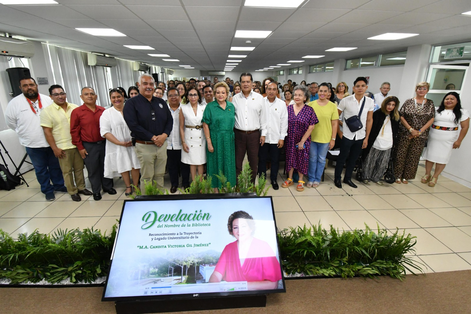 Biblioteca de la DAMC de la UJAT lleva el nombre de Candita Victoria Gil Jiménez