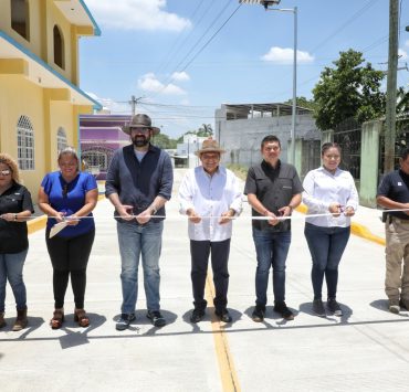 “Seguiremos trabajando a este ritmo”, asegura Javier May al entregar obras en Comalcalco