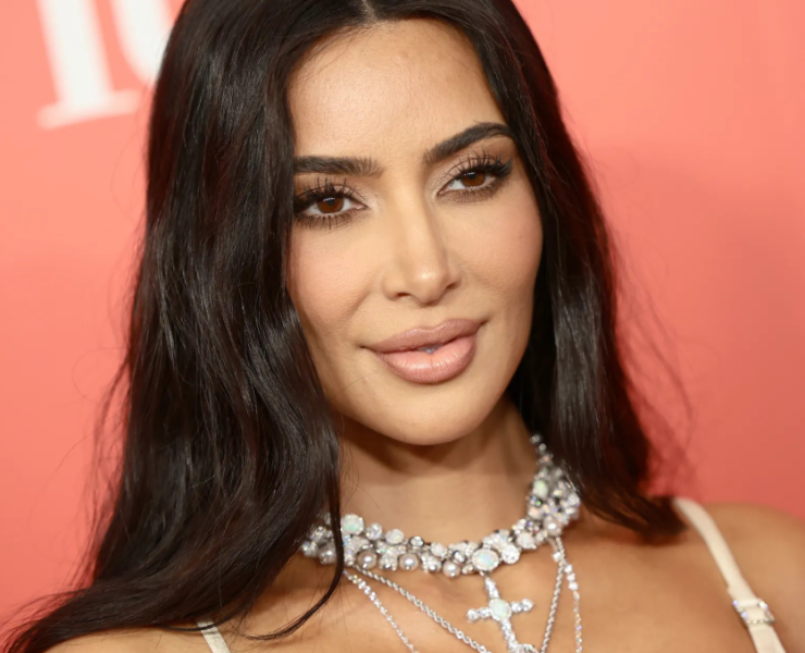 Kim Kardashian viaja a México para realizarse un procedimiento prohibido en EEUU