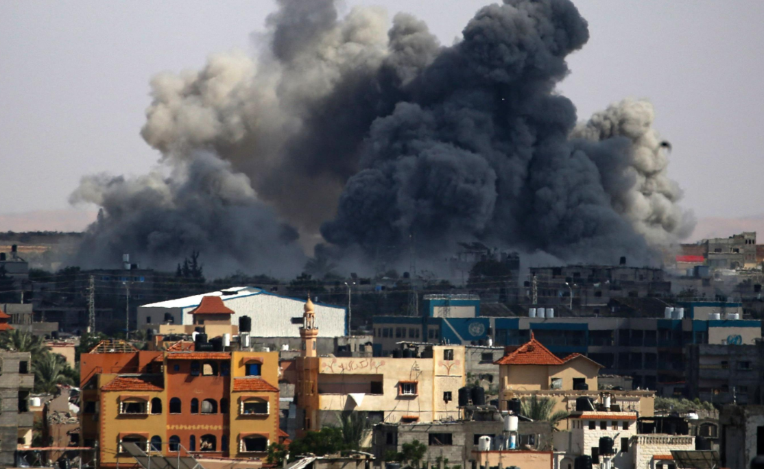 Diálogo en pausa y bombardeos en aumento