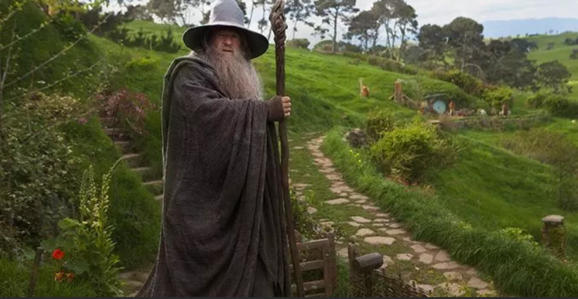 Ian McKellen confirmó su regreso para "La caza de Gollum"