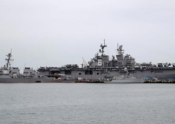 Francia manda refuerzos al Caribe en plena tensión internacional