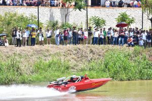 La Gran Carrera Motonáutica “50 Leguas del Grijalva” llena de emoción el río Grijalva, demostrando que Tabasco alberga importante evento deportivo con gran proyección nacional.