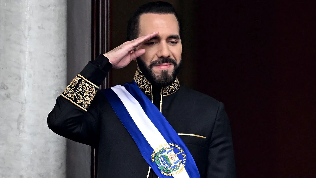 Nayib Bukele defiende reformas