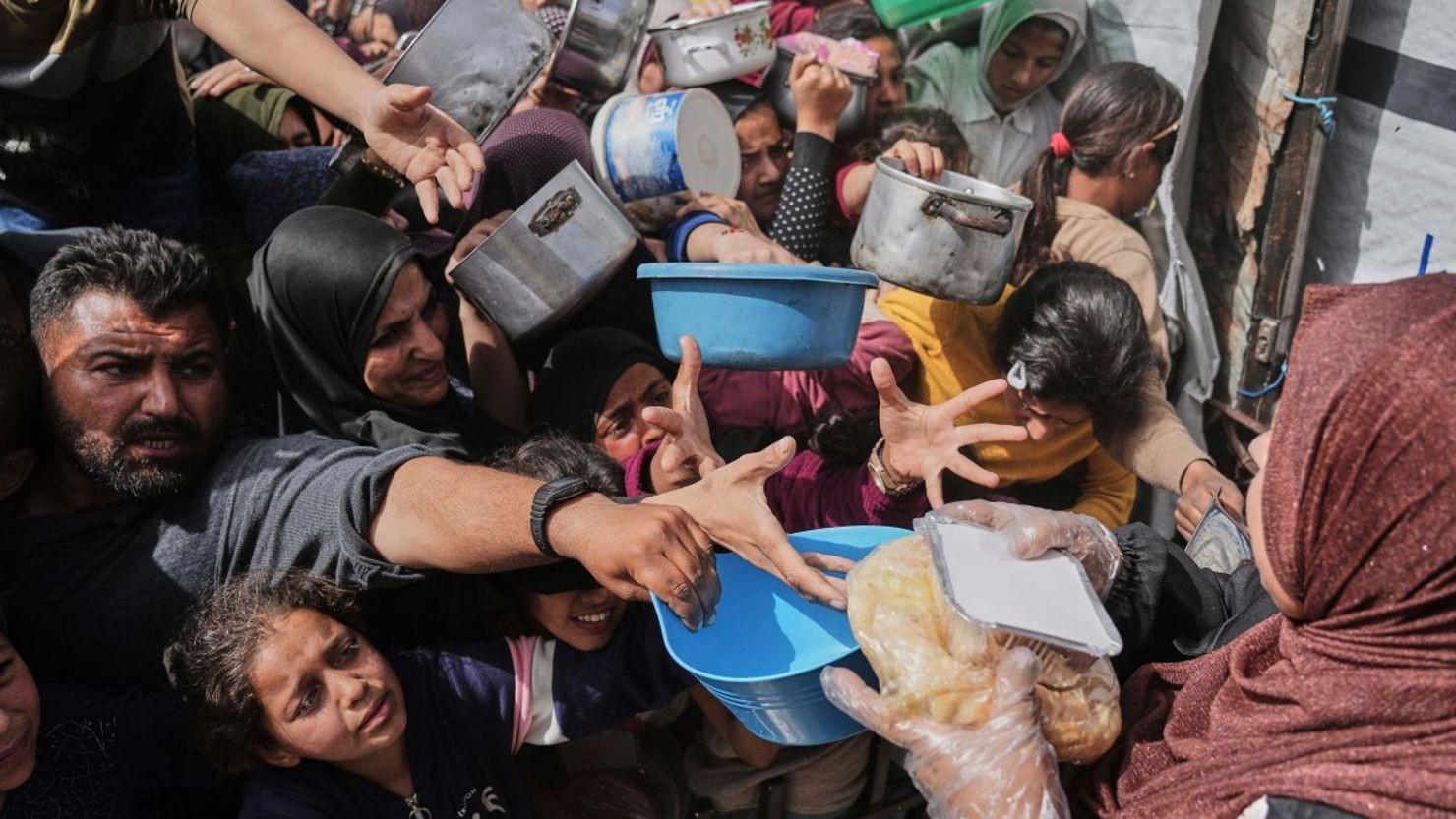 ONG internacionales denuncian a Israel de bloquear la ayuda humanitaria a Gaza