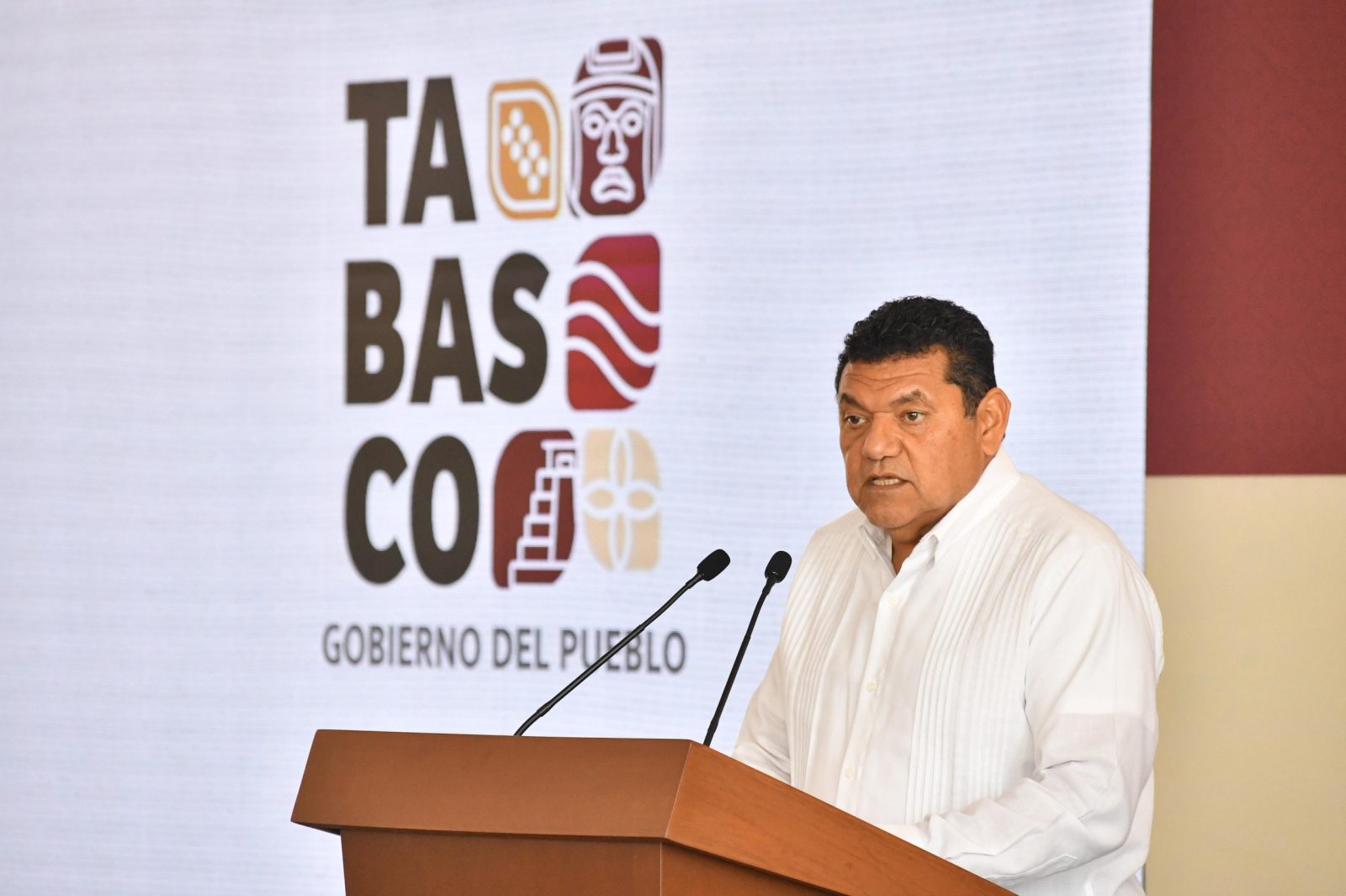 Se invierte más en obras y programas de beneficio social en Tabasco