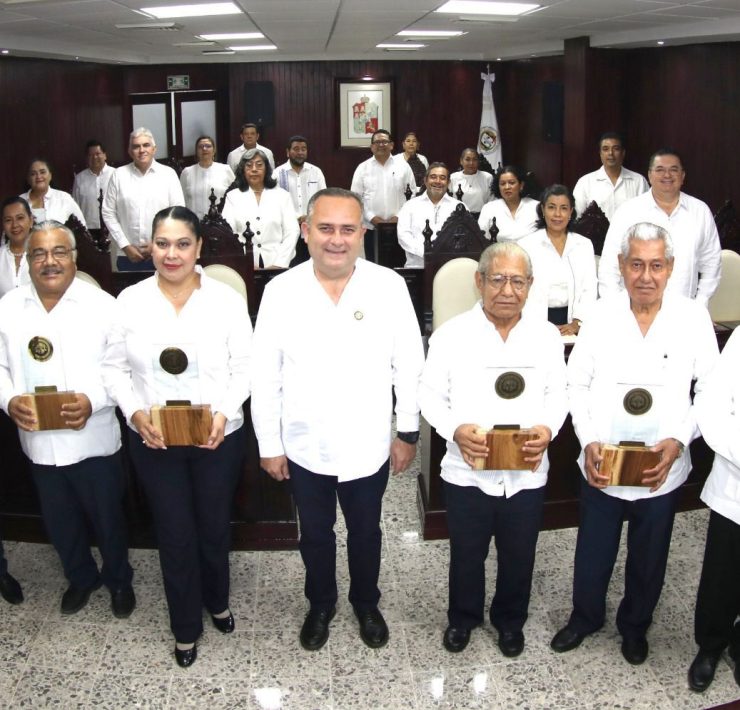 Última sesión del pleno del TSJ rinde homenaje a magistrados