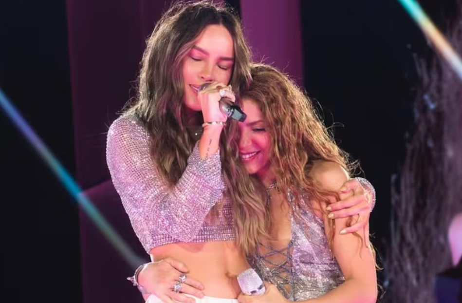 La emoción de Belinda al recibir el detalle de Shakira