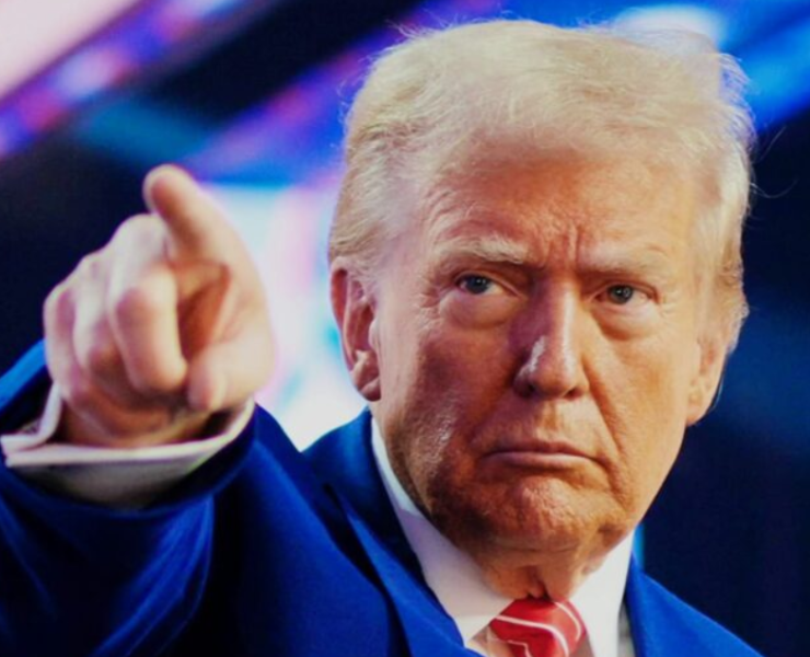 Trump desafía a farmacias con aranceles nunca antes vistos