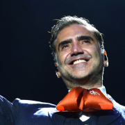 Alejandro Fernández cancela conciertos por una fuerte enfermedad bacteriana