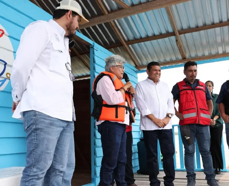 Javier May entregó recursos pesqueros en Cárdenas