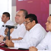 Javier May reafirma su compromiso con la paz y seguridad