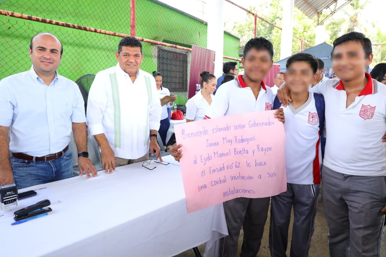 Primera visita de un Gobernador a comunidad de Manuel Vuelta y Rayón