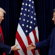 Donald Trump anuncia reducción del 47 en aranceles a China