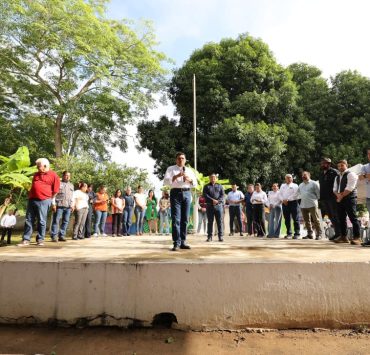 Encabeza Javier May audiencia pública en Tierra Adentro