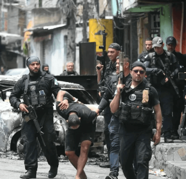 Redada masiva en favelas de Brasil
