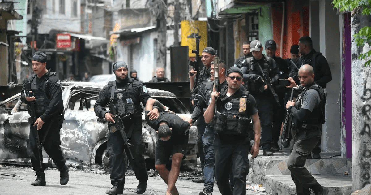 Redada masiva en favelas de Brasil
