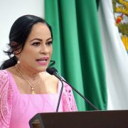 Compareció ante el Congreso la secretaria de Educación Patricia Iparrea Sánchez