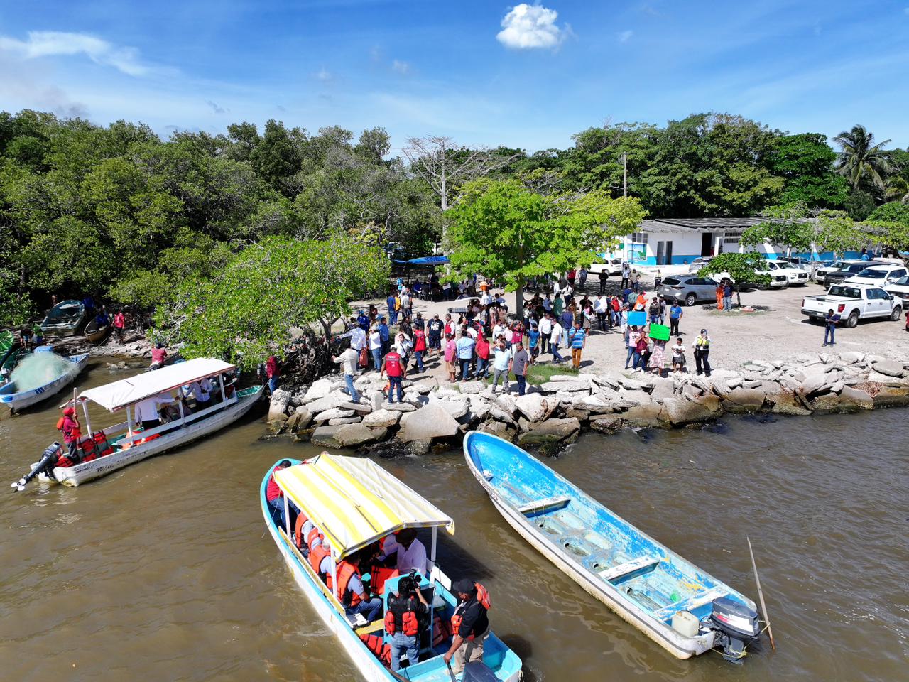 beneficiarios del programa estatal Pescando Vida