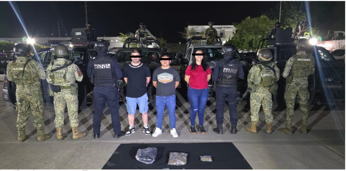 Detienen a tres personas por presuntos delitos contra la salud en Centro