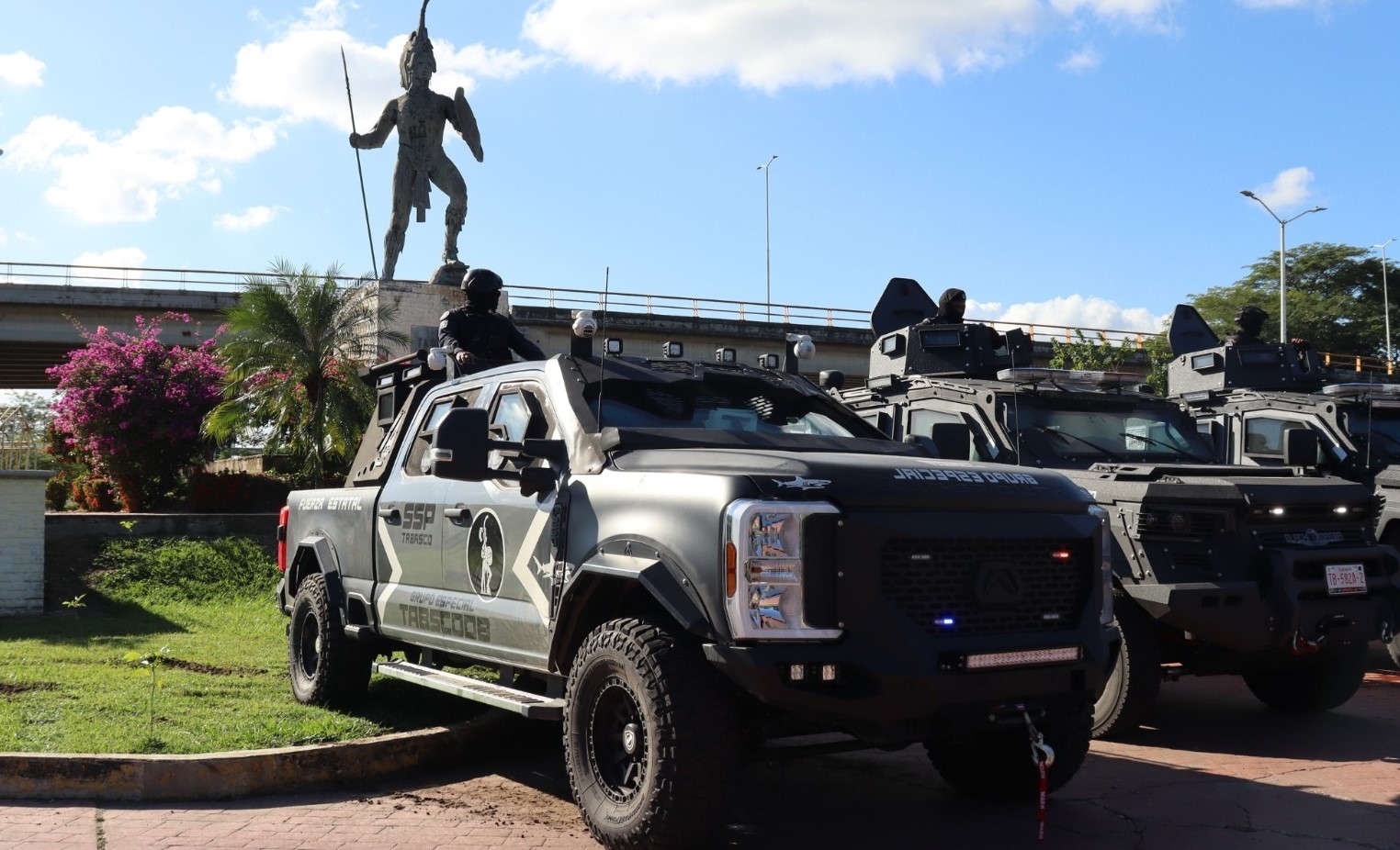 Dona Ayuntamiento de Centro de vehículos tácticos