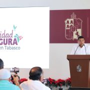 El gobernador Javier May anuncia nuevo aumento salarial a policías estatales