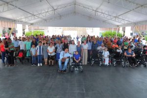 Beneficiarios reciben lentes graduados personalizados, reafirmando el Compromiso con la inclusión y mejorando su calidad de vida.