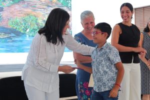 La alcaldesa Yolanda Osuna entrega apoyos funcionales como parte de su Compromiso con la inclusión, beneficiando a personas de todas las edades en Centro.