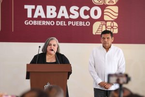 El gobernador de Tabasco, Javier May Rodríguez, durante su conferencia matutina, donde destacó los Avances en la construcción de la paz y el cierre de año con finanzas sanas en la entidad.
