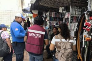 Autoridades estatales y federales realizan recorridos para supervisar y frenar la venta de pirotecnia clandestina en zonas de alta afluencia en Tabasco.