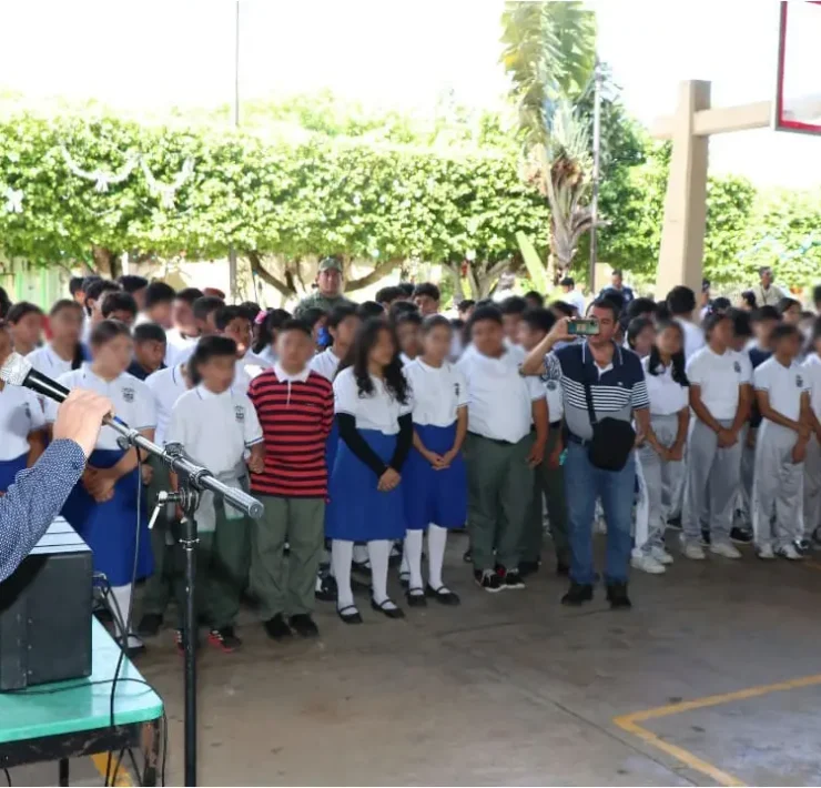 Pláticas de prevención del delito protegen estudiantes
