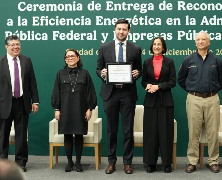 SENER entrega reconocimiento al INDEP