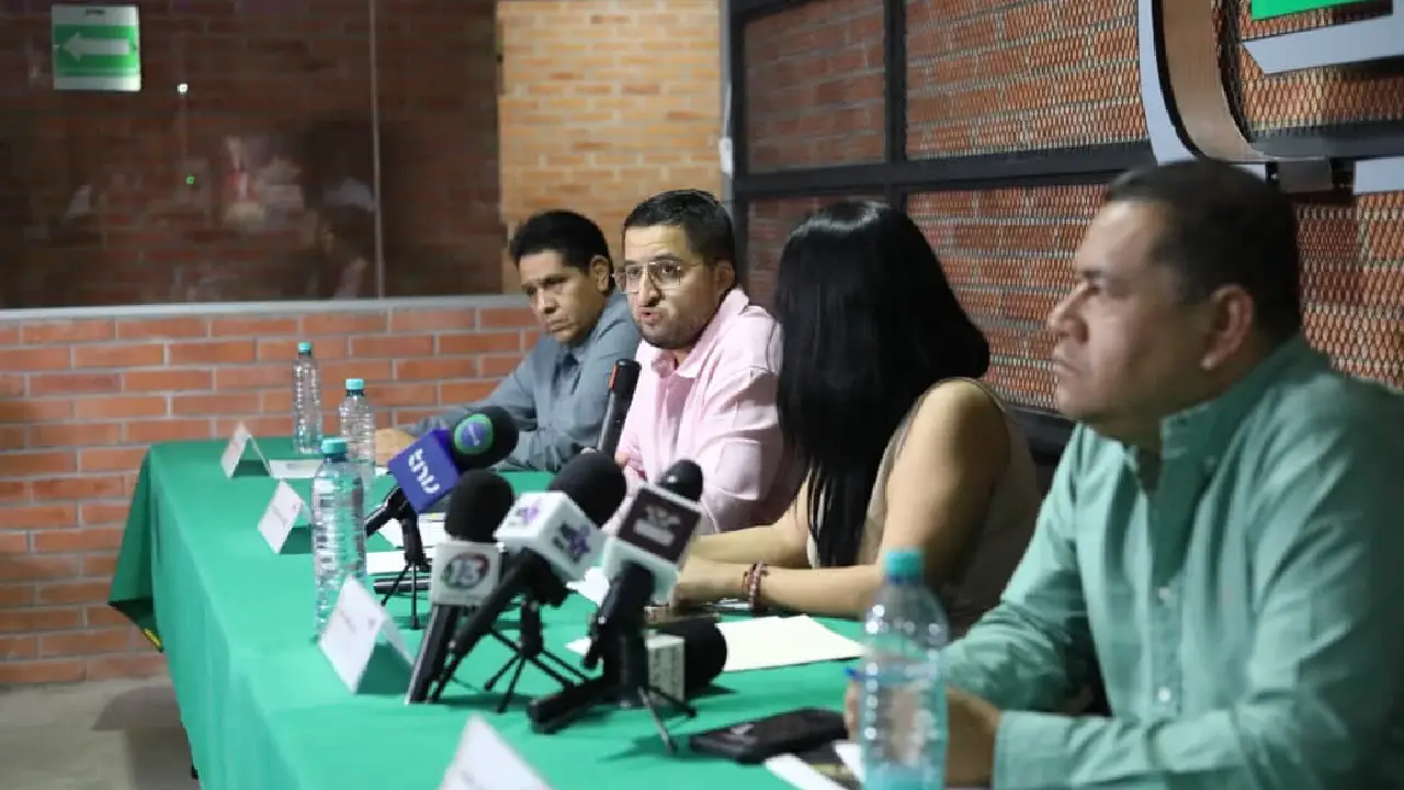 Seguridad durante recorrido de la Miss Universe en Tabasco