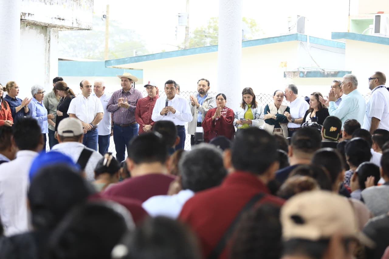 Atienden en Jornadas de Territorio a familias de Hermenegildo