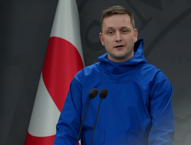 Primer ministro de Groenlandia pide a la población prepararse