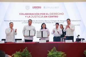 La alcaldesa de Centro, Yolanda Osuna Huerta, encabezó la firma de convenios con asociaciones de abogados para fortalecer el acceso a la justicia y brindar atención legal a mujeres en situación de vulnerabilidad.