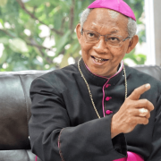 El Papa León XIV acepta la renuncia del obispo de Indonesia