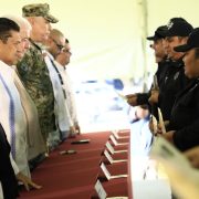 Entrega el Gobernador Javier May ascenso a 284 policías