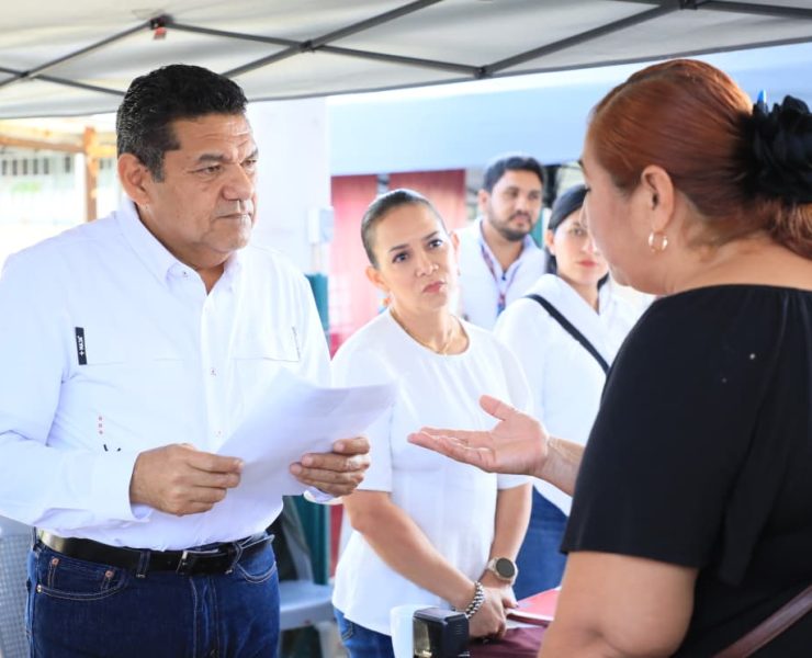 Gobernador Javier May encabeza primera audiencia pública