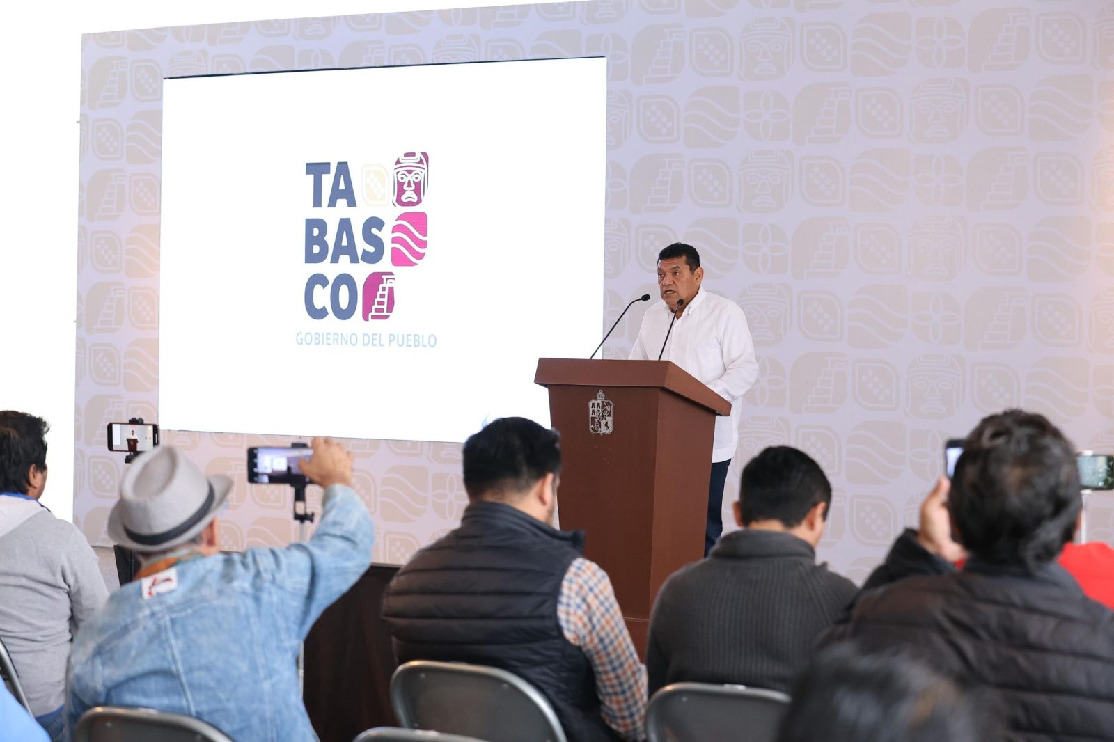 Saldo blanco por frente frío 27 en Tabasco