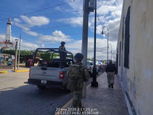 Elementos de la Armada de México participan en labores de Apoyo al Instituto Nacional de Migración, garantizando un trato digno y la protección de migrantes en zonas estratégicas de Centla.
