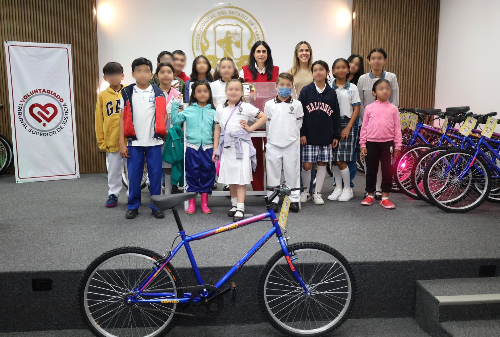 Voluntariado del TSJ celebra el Día de Reyes