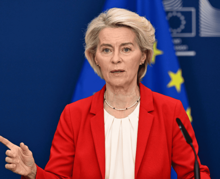 Von der Leyen admite rezago europeo en el Ártico