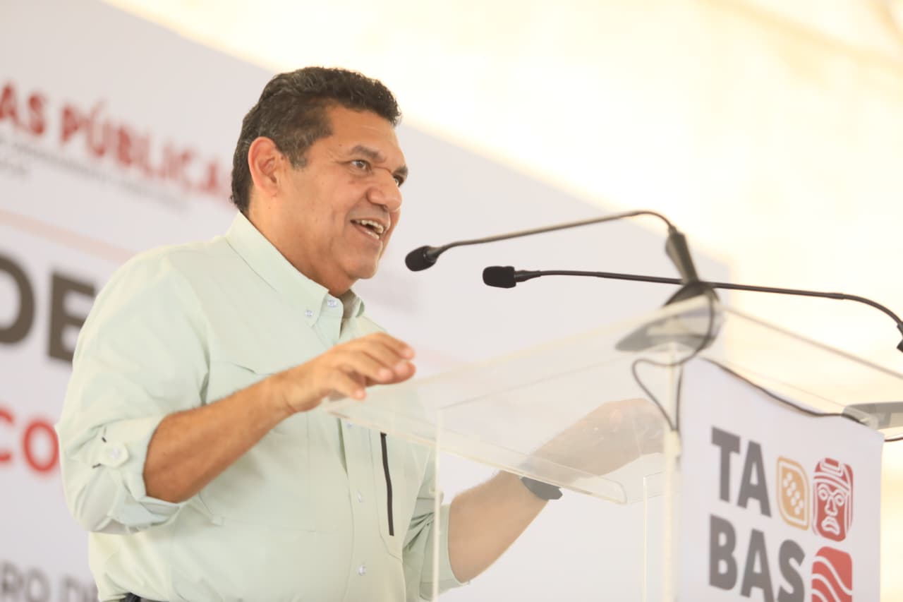 suficientemente agua para la población