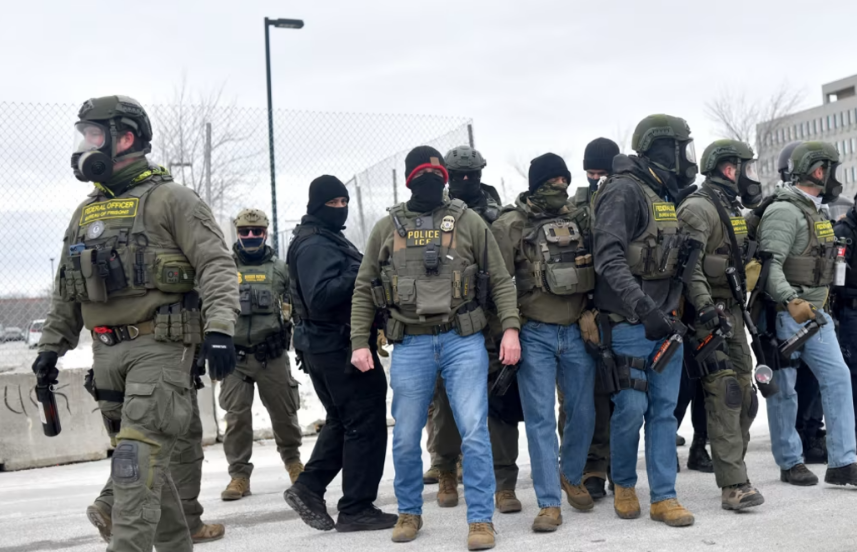 Jueza rechaza solicitud de Minesota para frenar a ICE